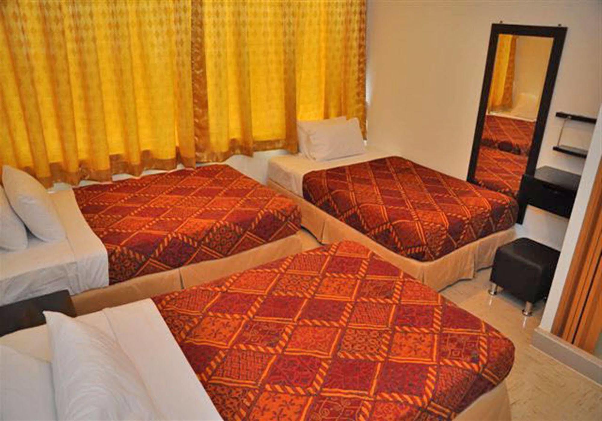 Old Budget Hotel George Town  Kültér fotó